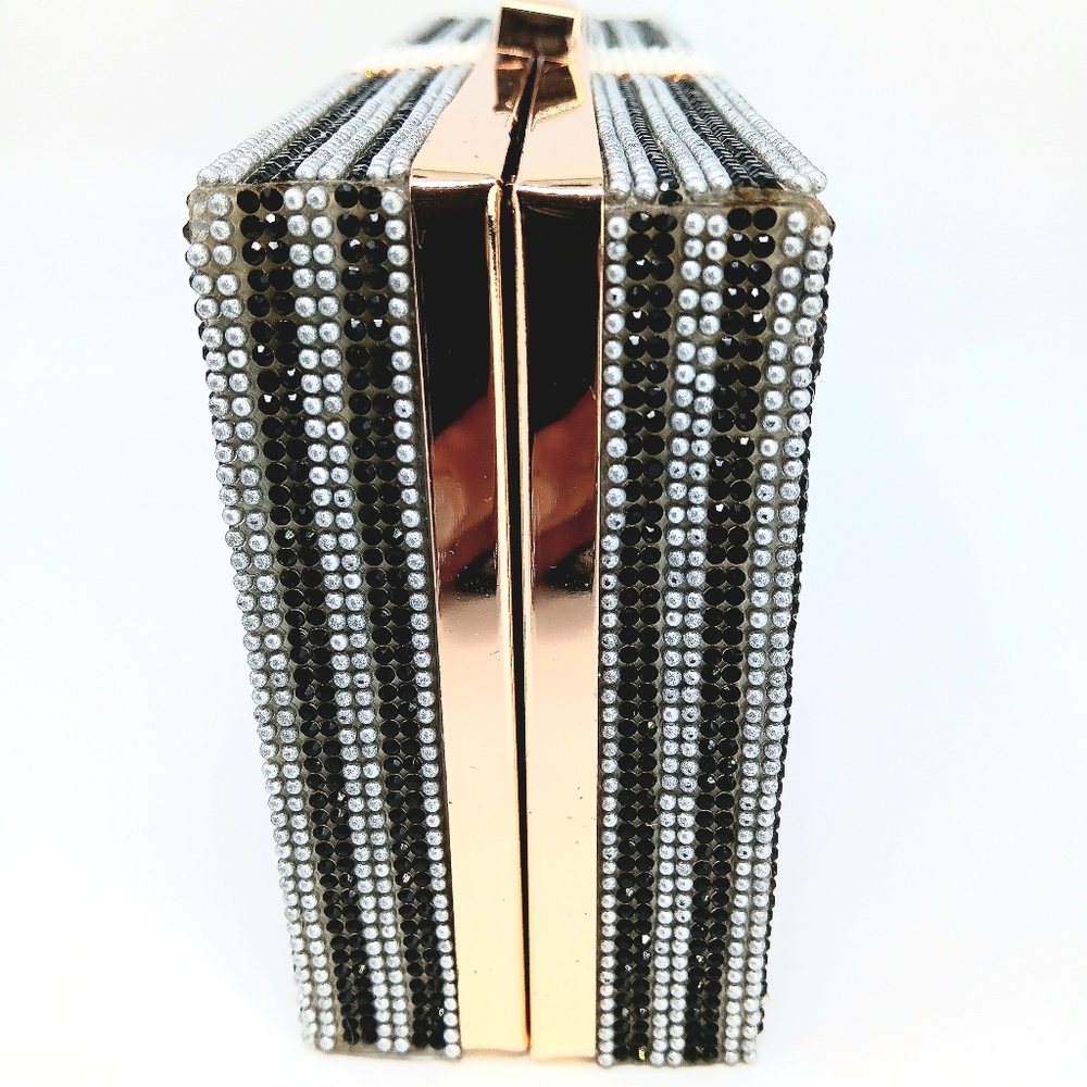 Handmade Beaded Clutch - Picture 4 of 6